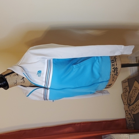 The North Face aqua & gray jacket size Medium - Picture 4 of 11
